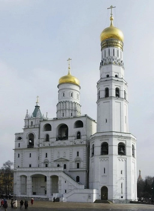 Колокольня Ивана Великого в Московском Кремле, памятник архитектуры Василия III.