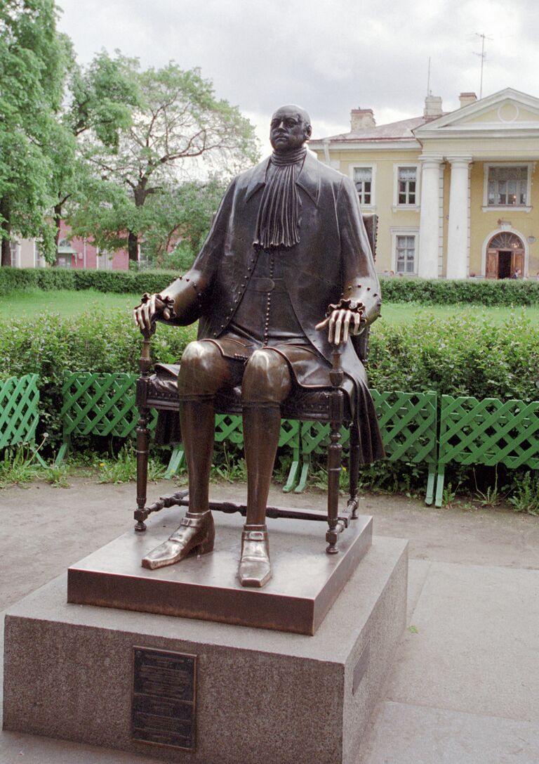М. Шемякин. Памятник Петру I в Петропавловской крепости. Источник: https://realty.ria.ru/20140627/403197988.html?utm_medium=organic&utm_source=yandexsmartcamera