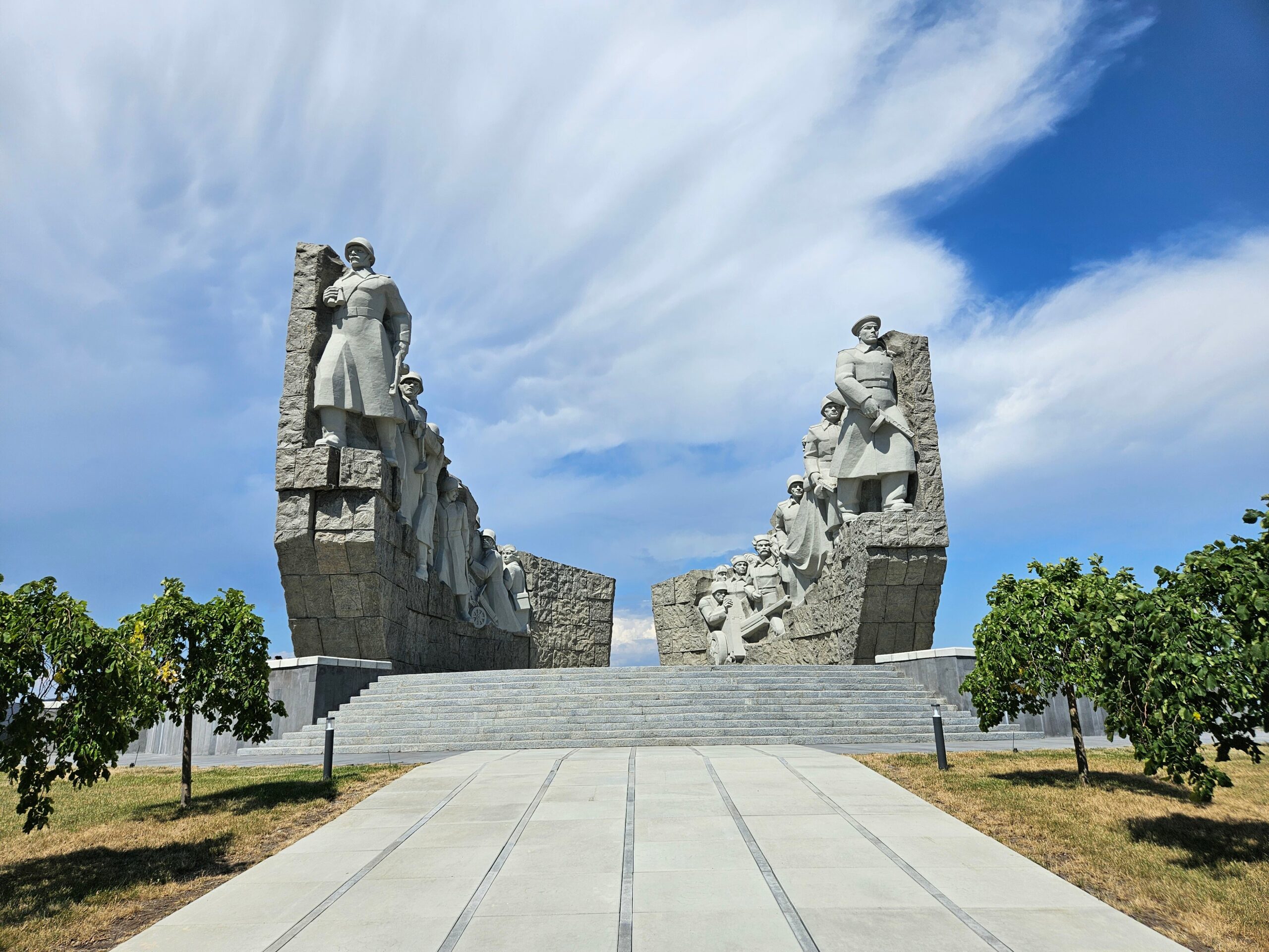 Мемориал «Самбекские высоты». Источник: https://yandex.ru/maps/org/sambekskiye_vysoty/23461127940/panorama/