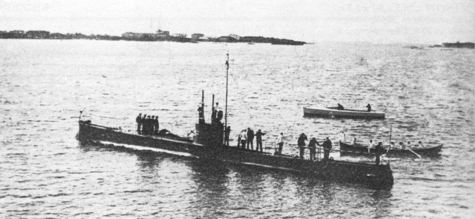 Подводная лодка «Минога» — первая русская дизельная субмарина военной техники.
