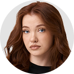Оля Степанова