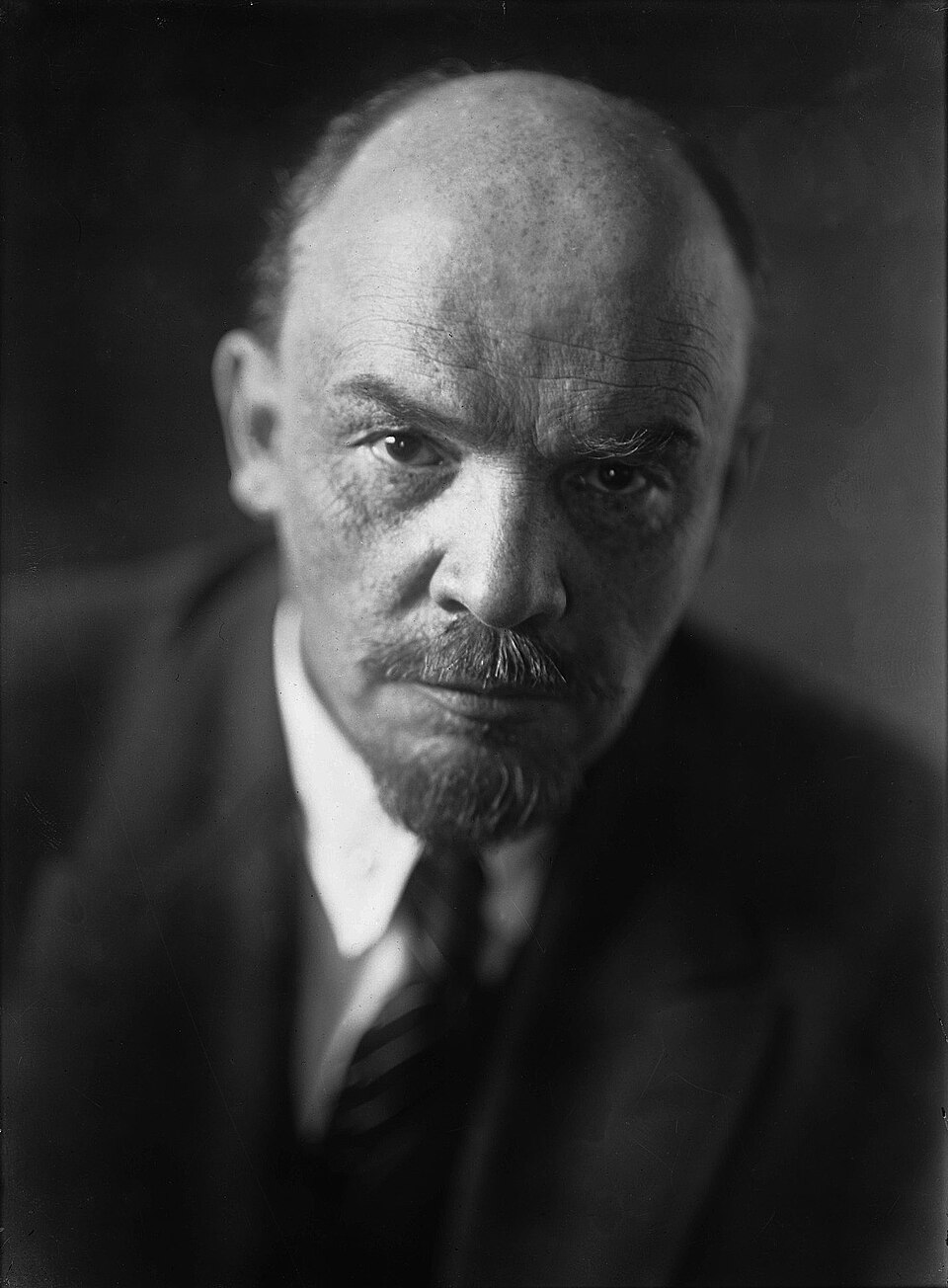 В. И. Ленин, лидер большевиков и один из руководителей РСДРП.